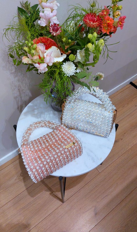 GLOSS bag (helmet& vaaleanpunaiset kristallit, v.pun sis&auml;kangas)