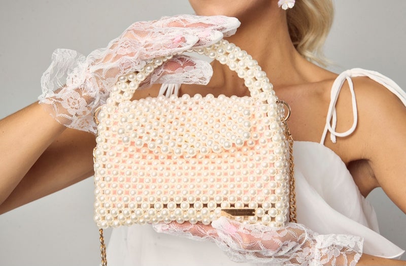 GLOSS bag (valkoiset helmet, vaaleanpunainen sis&auml;kangas)